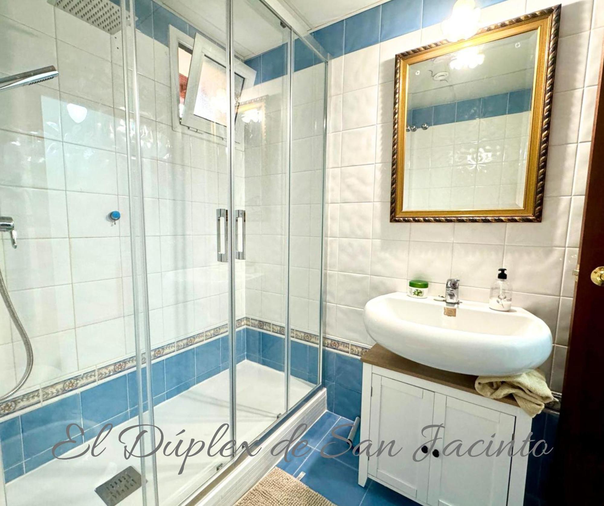 Ferienwohnung El Duplex De San Jacinto Sevilla Exterior foto