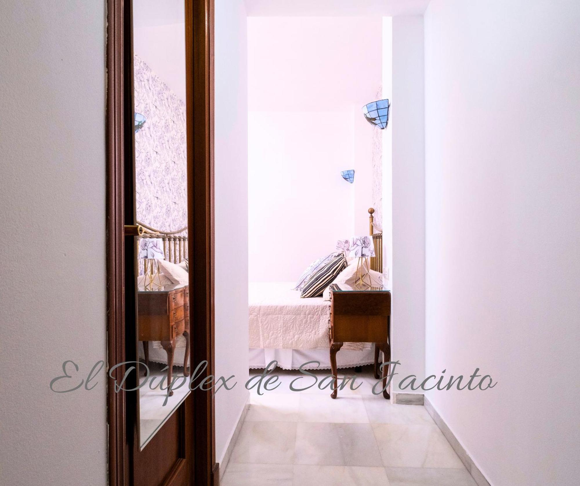 Ferienwohnung El Duplex De San Jacinto Sevilla Exterior foto